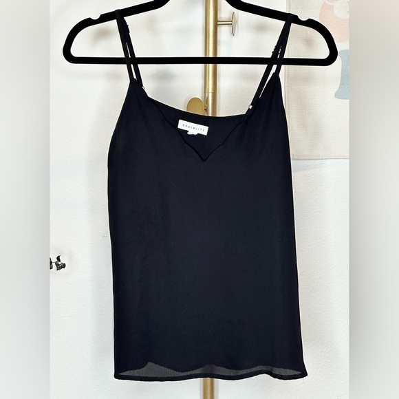 Socialite tank black scalloped V-neck camisole - Picture 1 of 2